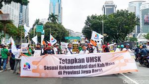 Ribuan Buruh Kembali Turun ke Jalan Protes soal UMP