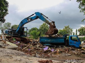 Tapak Terakhir Warga Rumah Liar TPU Kebon Nanas