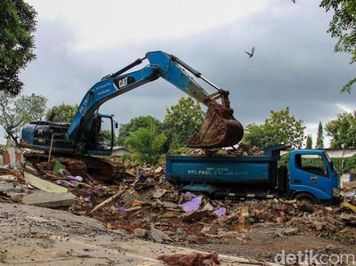 Tapak Terakhir Warga Rumah Liar TPU Kebon Nanas