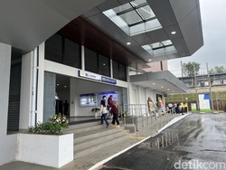 Warga Senang Stasiun KRL Jatake Beroperasi: Kayak Mimpi Banget