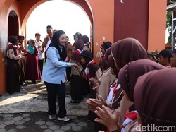 Wujudkan Sekolah Gratis di Brebes, Bupati Mitha Perintahkan Audit Dana Bos