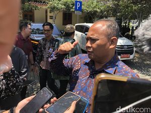 Irit Bicara Kasus Hogi Minaya, Bupati Sleman Acungkan Jempol