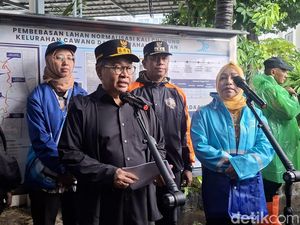 Pramono Lanjutkan Normalisasi Ciliwung Usai Mandek 2017, Kurangi Banjir 40%