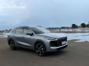 Pernyataan Lengkap Lepas Usai Insiden Komponen Mobil L8 Copot