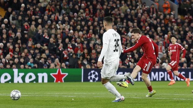 Soccer Football - UEFA Champions League - Liverpool v Qarabag - Anfield, Liverpool, Britain - January 28, 2026 Liverpool's Mohamed Salah scores their third goal from a free kick Action Images via Reuters/Jason Cairnduff