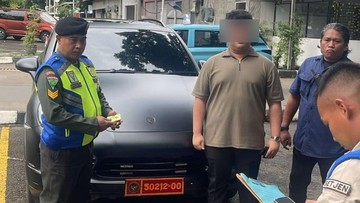 Bongkar Tuntas Skandal Pelat Dinas Palsu di Porsche Cayenne: Siapa Dalang di Balik Manipulasi Identitas Kendaraan Mewah?