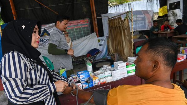 Peduli Pascabencana, Warga Batu Hula Dapat Layanan Kesehatan Gratis