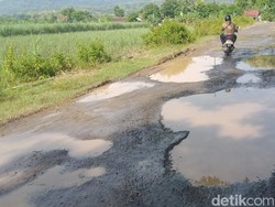 Jalur Alternatif Klaten-Gunungkidul di Gantiwarno Rusak Parah
