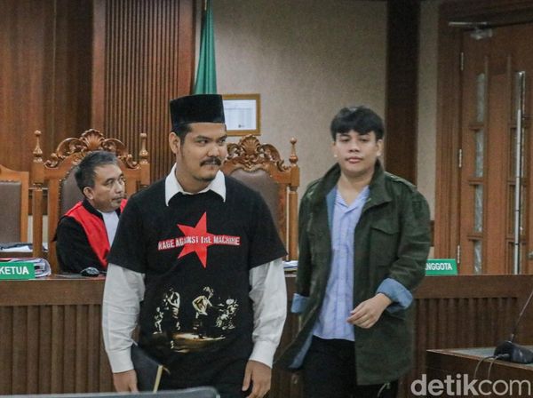 Sidang Delpedro Kembali Digelar, Dua Polisi Ungkap Kericuhan Demo DPR