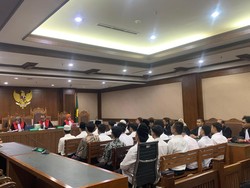 23 Terdakwa Kasus Kericuhan Demo Agustus Divonis Masa Percobaan 10 Bulan