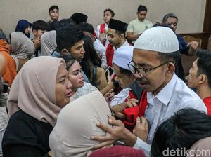 Tangis Pecah di Sidang, 21 Terdakwa Kericuhan Demo Tak Masuk Penjara