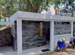 Warga Keluhkan Toilet Alun-alun Merdeka Malang Berbayar