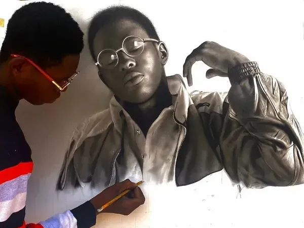 10 Gambar Hyperrealism yang Belum Selesai, Keringatnya Kayak Asli