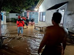 Angin-Banjir Landa Kota Probolinggo, Puluhan Rumah Terdampak