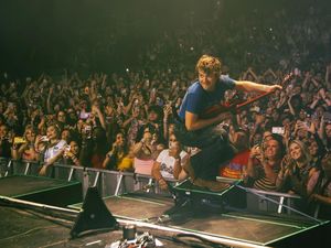 Fakta-fakta End of Beginning yang Viral Terus Gak Abis-abis