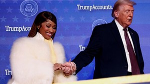 Nicki Minaj Dukung Donald Trump, Ungkap Kekecewaan