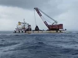 Bangkai KMP Tunu Pratama Jaya di Selat Bali Siap Diangkat