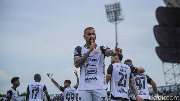 Macan Kemayoran Menggigit di Tangerang, Persita Tumbang 2-0