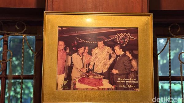 Mampir ke Tempat Makan Steak Favorit Old Money Jakarta Sejak 1970