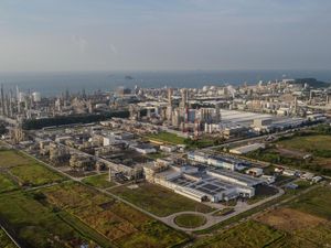 Sektor Kimia Jadi Andalan, Investasi Banten 2025 Tembus Rp130,2 Triliun
