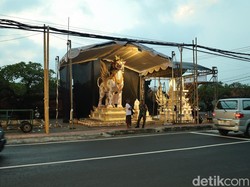 Ada Upacara Palebon, Jalan Raya Ketewel Ditutup Sementara Sabtu Pagi