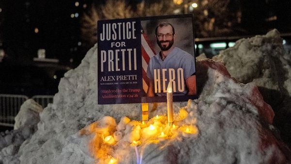 Aksi Solidaritas untuk Alex Pretti, Perawat yang Tewas Ditembak Agen Imigrasi AS