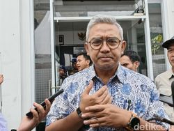 Farhan Beri Santunan untuk Korban Tewas Tertimpa Pohon Tumbang