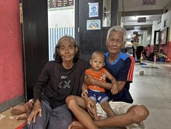 Warga Kampung Melayu Cerita Pintu Rumah Jebol-Perabotan Terendam Kena Banjir