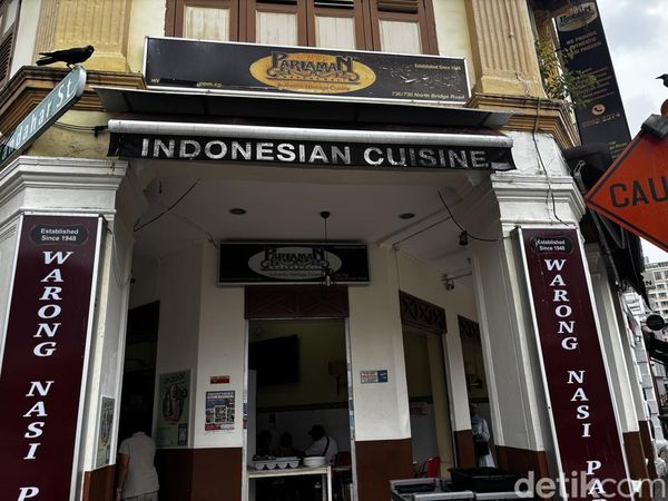 H-1 Tutup, Warung Nasi Padang Tertua di Singapura Masih Ramai Diantre!