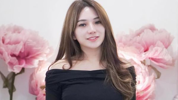 Berlliana Lovell Cari Jodoh Nih