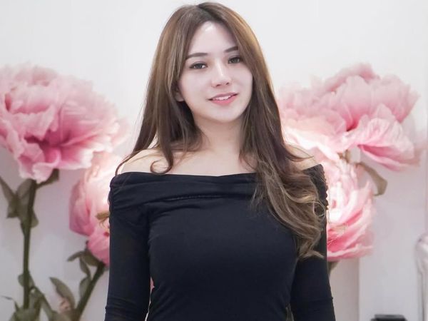 Berlliana Lovell Cari Jodoh Nih