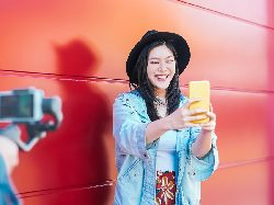 Gaya Hidup Gen Z Makin Mobile, Smartphone Harian Perlu Seberapa Andal?