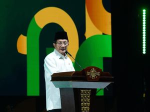 Bahas Tradisi Ponpes-Nahdliyin, Menag Ingatkan Santri Harus Hormati Kiai