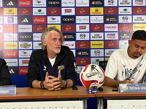 Persebaya Vs Dewa United, Laga 2 Filosofi Sepakbola