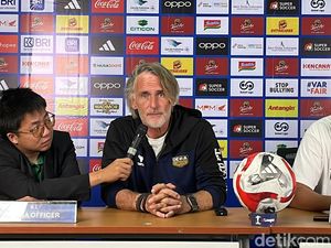 Persebaya Sedang Digdaya, Jan Olde Sebut Dewa United Hadapi Laga Berat