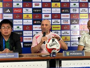 Tavares Tekankan Fokus Pemain Jelang Persebaya Hadapi Dewa United