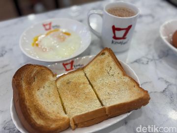Nyamm! Sarapan Kaya Toast dan Teh Tarik ala Warlok di Singapura