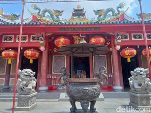 Berbagai Persiapan Vihara Gunung Timur Medan Jelang Perayaan Imlek