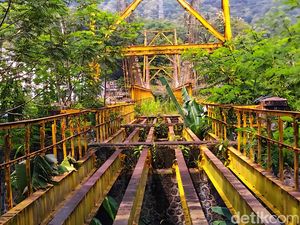 Misteri Jurig Merah dan Sidat Raksasa di Balik Jembatan Bagbagan