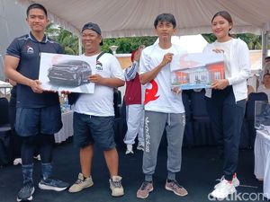 Bahagianya Warga di Makassar Dapat Hadiah Umrah-Mobil dari Jalan Sehat PSI