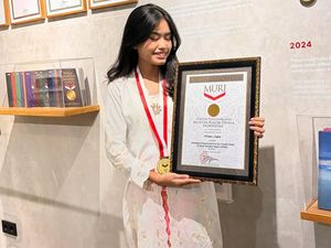 Namira Adjani Diganjar Rekor MURI!