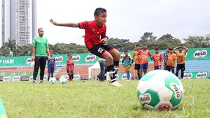 Semangat Jiwa Muda Latihan Bareng Kiper Persija Andritany