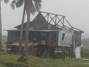 Angin Puting Beliung Terjang 4 Kecamatan di Barru, 33 Rumah Rusak