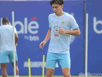 Dedi Kusnandar Comeback ke Persib, Dion Markx Mulai Ikut Latihan