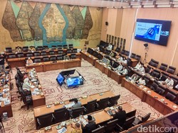 Pabrik Baterai Rp 7 T Hampir Rampung, Karyawan Dilatih di China