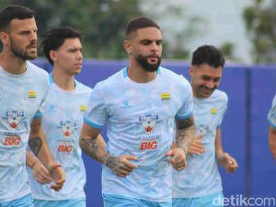 Menanti Debut Layvin Kurzawa dan Dion Markx Bersama Persib