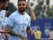 Diboyong ke Thailand, Layvin Kurzawa Siap Debut Bareng Persib di ACL 2?