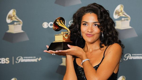 Olivia Dean Raih Best New Artist di Grammy ke-68