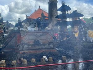 Enam Pelinggih di Pura Panti Pasek Gelgel Senilai Rp 500 Juta Ludes Terbakar