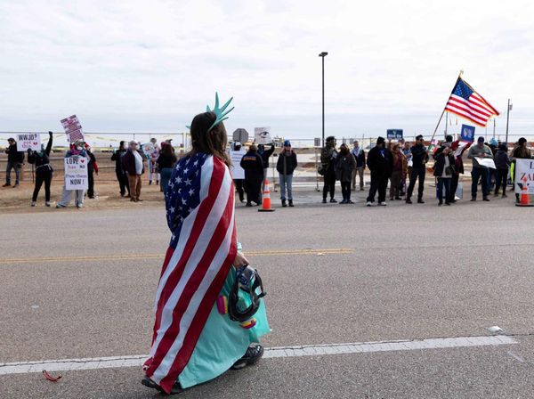 Pembebasan Bocah Migran Picu Demonstrasi Warga di Texas